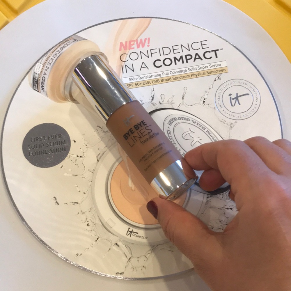 It cosmetics bye bye lines foundation